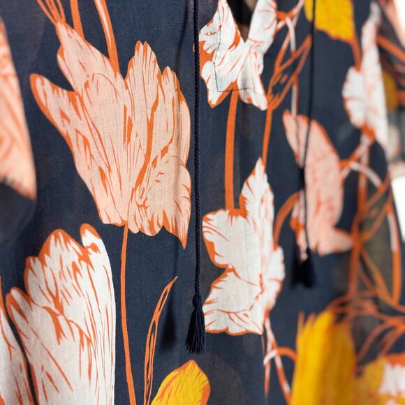 Trovata Birds of Paradis Floral Blouse Womens S Blakc Tassel Boho Lightweight - Picture 11 of 16